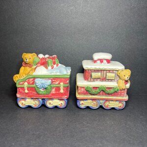 Vintage Brookstone Bear Village Porcelain Bisque 2pc Christmas Train Set Decor